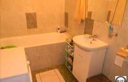 Apartament cu 2 camere, 51 mp, decomandat, mobilat si utilat, zona Profi