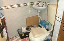 De vanzare 3 camere, la cateva minute de Billa, imobil izolat termic