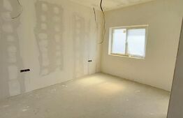 Unitate duplex, 120 mp, 305 mp teren total, zona strazii Voronet