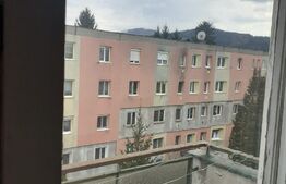 Apartament de 3 camere, 53mp, semidecomandat, renovabil, zona Sacele