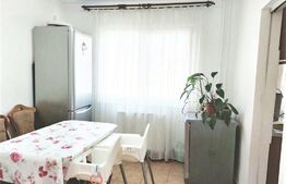 Apartament cu 3 camere, 56 mp, zona strazii Bucegi