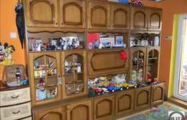 Apartament de vanzare, 4 camere, 91 mp, boxa la subsol, zona strazii Tasnad!