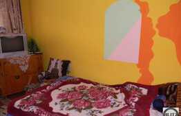 Apartament de vanzare, 4 camere, 91 mp, boxa la subsol, zona strazii Tasnad!