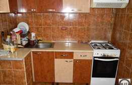 Apartament de vanzare, 4 camere, 91 mp, boxa la subsol, zona strazii Tasnad!