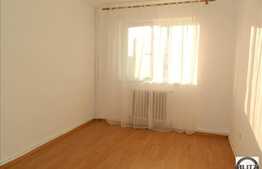 Apartament de vanzare, 3 camere, etaj intermediar, boxa, zona strazii Vidraru!