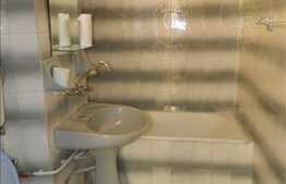 Apartament de vanzare, 3 camere, etaj intermediar, boxa, zona strazii Vidraru!