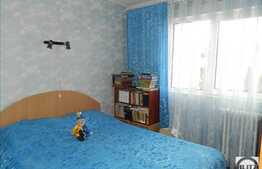 4 camere, 70 mp, etaj intermediar, boxa la subsol, zona strazii Primaverii!