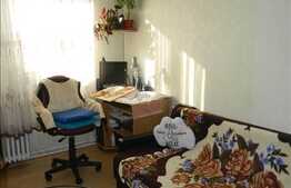 4 camere, 70 mp, etaj intermediar, boxa la subsol, zona strazii Primaverii!