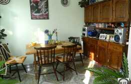 4 camere, 70 mp, etaj intermediar, boxa la subsol, zona strazii Primaverii!