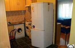 2 camere de inchiriat, 43 mp , cu loc de parcare, bloc izolat termic