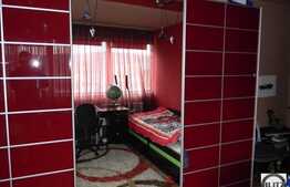 Apartament de vanzare, 2 camere, 57 mp, etaj intermediar, cu parcare inclusa!