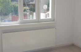 Garsonieră, 20 mp, luminoasa, etajul 1, zona Centru