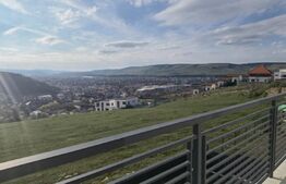 Duplex de vanzare mobilat utilat, priveliste panoramica, 120 mp si teren 250 zona Vivo 