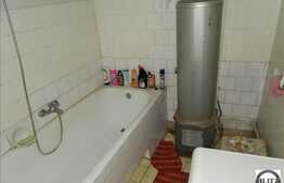 Apartament 3 camere, 107 mp utili, garaj, boxa la subsol, zona Piata Unirii