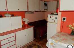 Apartament 3 camere, 107 mp utili, garaj, boxa la subsol, zona Piata Unirii