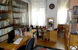 Apartament 3 camere, 107 mp utili, garaj, boxa la subsol, zona Piata Unirii