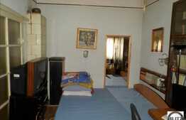 Apartament 3 camere, 107 mp utili, garaj, boxa la subsol, zona Piata Unirii