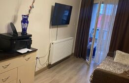 Apartament 3 camere cu balcon, etaj intermediar zona Petrom