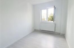 Apartament cu 3 camere, zona Retezat