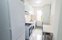 Apartament cu 3 camere, zona Retezat