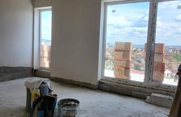 Apartament de 2 camere, semidecomandat, 62 mp, zona strazii Fabricii