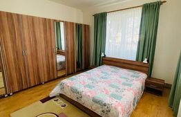 Casa de inchiriat, 3 camere, bucatarie, 3 parcari, zona Horea 