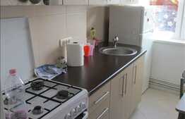 Apartament de vanzare, 2 camere, 50,6 mp, etaj intermediar, zona Horea!