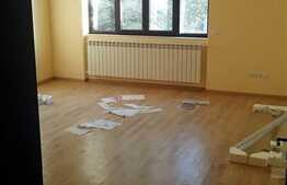 2 camere, 100 mp utili, balcon, superfinisat,zona Cuza Voda!