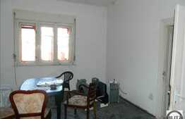 Apartament 8 incaperi, 143 mp, terasa 56 mp, parcare, imobil de tip casa/vila