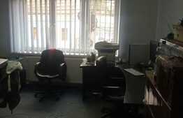 Apartament de vanzare, 3 camere, 68 mp, boxa la subsol, zona 21 Decembrie!