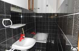 Apartament de vanzare cu 2 camere, 55 mp, boxa la subsol, zona zero a orasului!