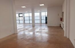 Spatiu comercial, 220 mp, zona Gilau