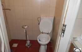 Vanzare 2 camere, 62 mp utili, parcare, curte comuna, zona strazii Avram Iancu!