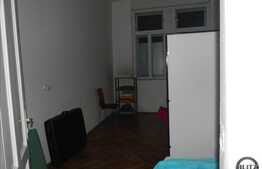 Vanzare 2 camere, 62 mp utili, parcare, curte comuna, zona strazii Avram Iancu!