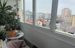 Apartament de 3 camere, 64 mp, 2 bai, etaj intermediar, zona Vlahuta
