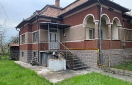 Casa renovabila, teren 4400 mp, Tureni