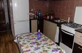 2 camere, 40 mp, etaj intermediar, imobil nou, zona restaurant Regal!