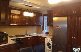 Apartament de vanzare, 3 camere, 63 mp, parcare, terasa de 45 mp, zona Europa!