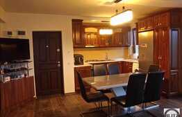 Apartament de vanzare, 3 camere, 63 mp, parcare, terasa de 45 mp, zona Europa!