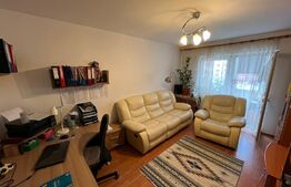 Apartament 3 camere, 57 mp, decomandat, zona Astra