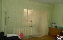 Vanzare 1 camera, 35 mp utili, balcon, decomandat! Zona Florilor! Cu parcare!