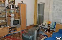 De vanzare 2 camere, 51 mp, decomandat, zona strazii Eroilor, parcare cu CF!