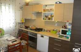 De vanzare 2 camere, 55 mp, decomandat, zona Piata Floresti, parcare inclusa!