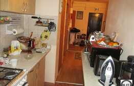 De vanzare 1 camera, 40 mp, balcon, parcare cu CF! Zona strazii Stejarului!