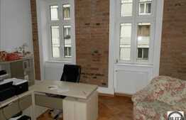 Apartament 3 camere, 116 mp, boxa la subsol, zona Pta. Mihai Viteazu!