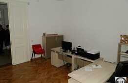 Apartament 3 camere, 116 mp, boxa la subsol, zona Pta. Mihai Viteazu!