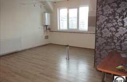 Vanzare mansarda inalta cu 3 camere, 74 mp utili, balcon, zona Florilor!