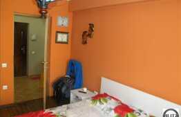 De vanzare 3 camere, 14 mp TERASA, etaj intermediar, zona Porii! Parcare!