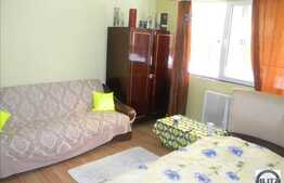 De vanzare 2 camere, 54 mp, decomandat, gradina de 51 mp! Zona strazii Porii!