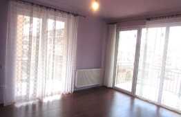 2 camere, 53 mp, 3 balcoane, decomandat, parcare! Zona strazii Eroilor!